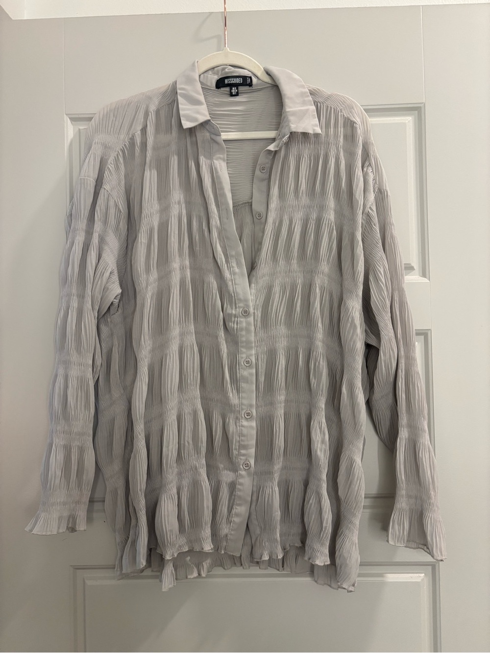 Missguided Crinkled Button-Up Shirt in Light Gray